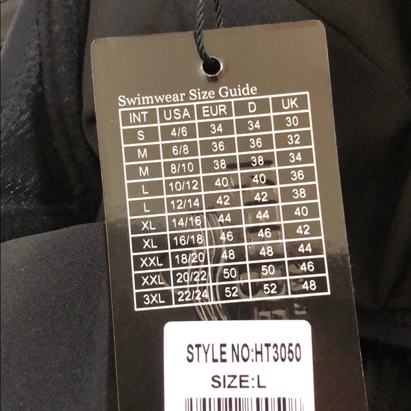 Black Swimsuit - Picture 3 of 6